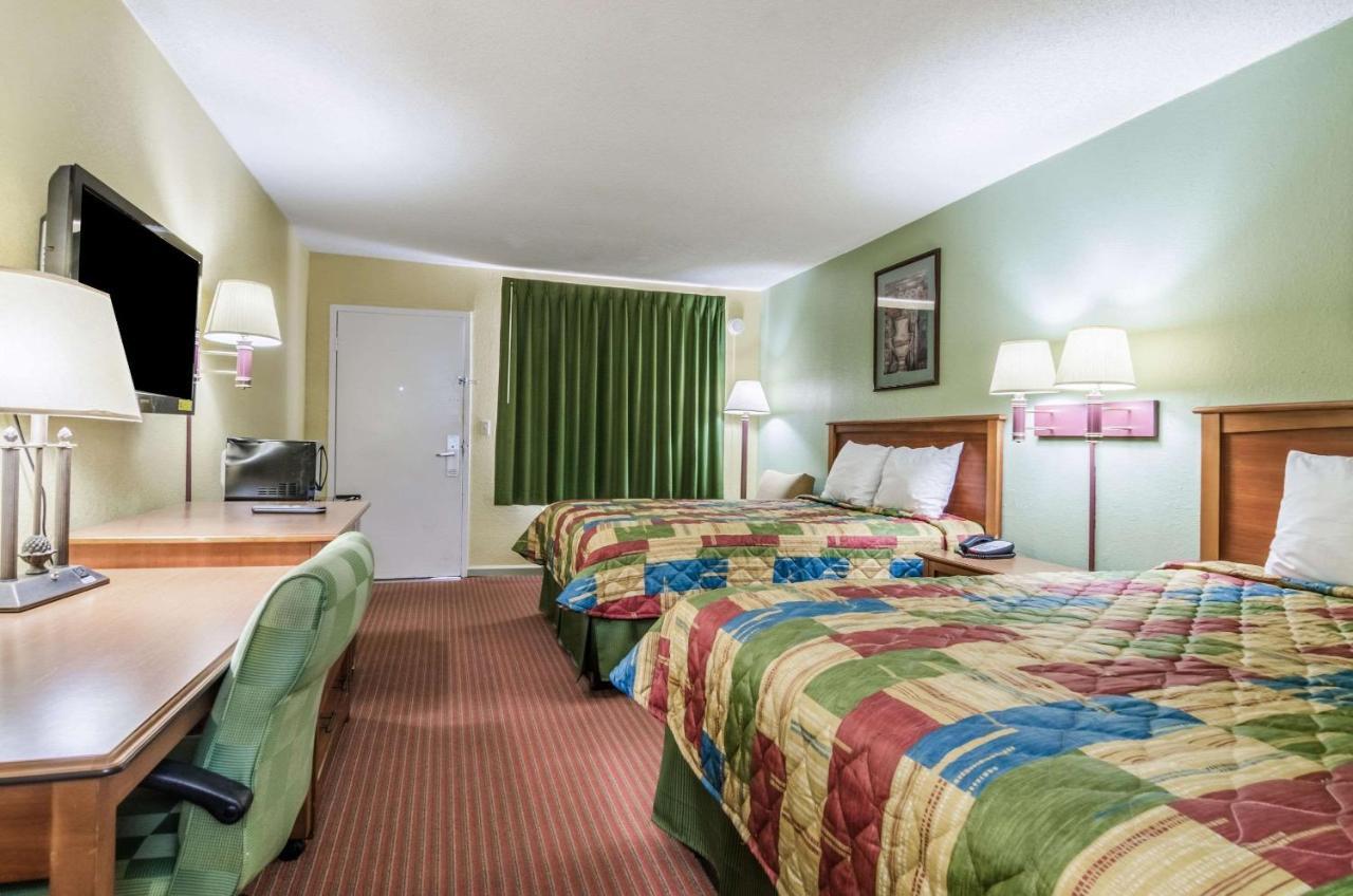 Regency Inn Concordia Zewnętrze zdjęcie