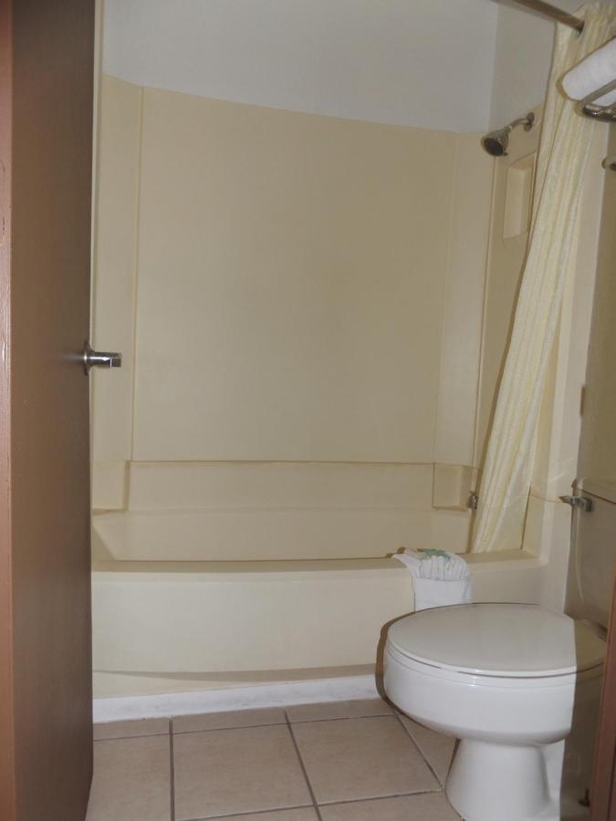 Regency Inn Concordia Zewnętrze zdjęcie